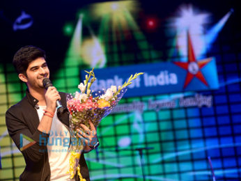 Hriday Gattani enthralls the crowd at Shanmukhananda hall