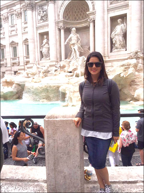 check out sunny leone holidaying with hubby daniel weber in italy 5