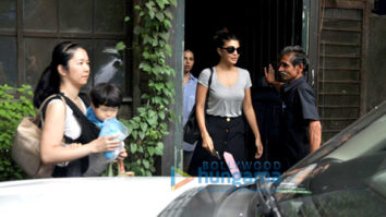 Jacqueline Fernandez snapped post lunch at a Bandra cafe