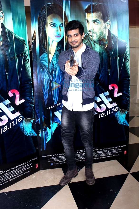 john sonakshi at the trailer launch of force 2 11