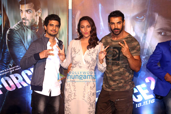 john sonakshi at the trailer launch of force 2 2