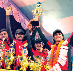 Movie Stills Of The Movie M.S. Dhoni - The Untold Story