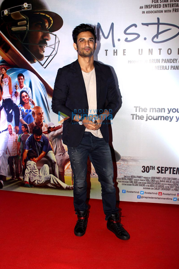 premiere of m s dhoni the untold story 6