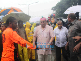 Ranbir Kapoor, Rishi Kapoor, Randhir Kapoor & Rajiv Kapoor snapped during Ganpati Visarjan at RK Studio