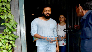 Riteish Deshmukh & Genelia Dsouza snapped post lunch at Pali Village Cafe