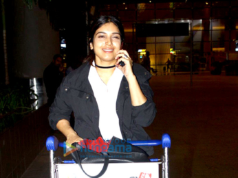 Sonam Kapoor, Ajay Devgn & Ayushmann Khurrana snapped at the airport