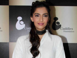 Sonam Kapoor Graces Cuddles Foundation Fund Raiser