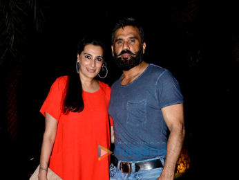 Suniel Shetty & Mana Shetty snapped post dinner at a restaurant in Bandra