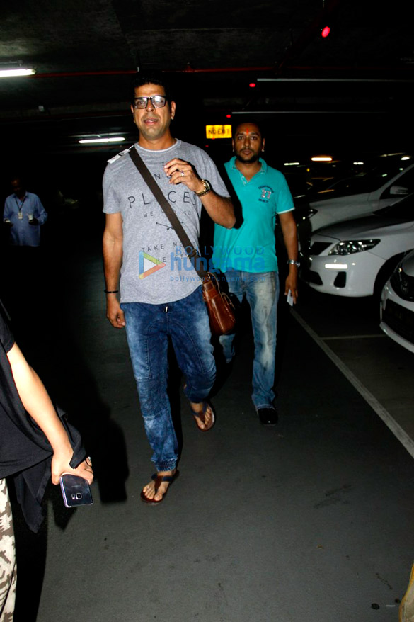 sushant kangna at domestic airport 7