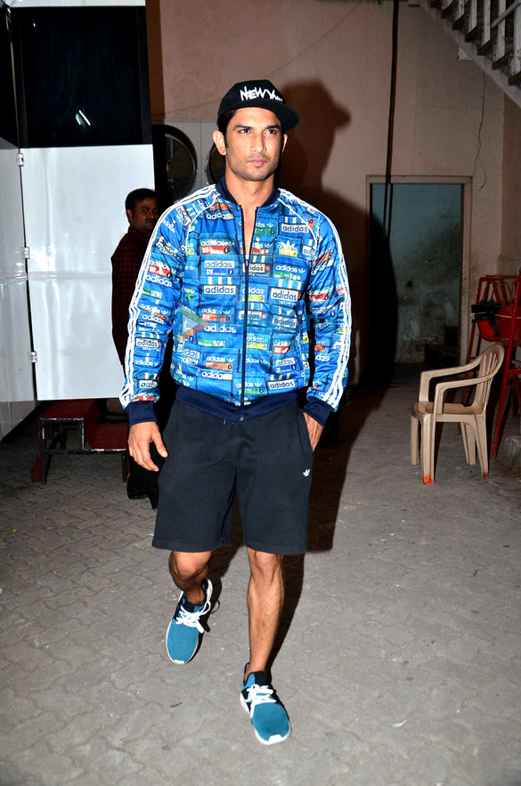 sushant singh rajput meets police personnel during m s dhoni the untold story promotions 6