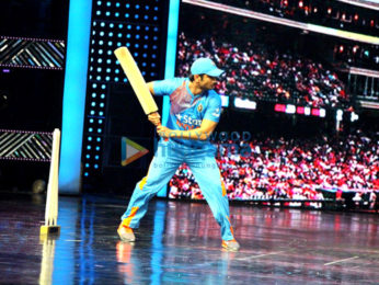 Sushant Singh Rajput promotes 'M.S. Dhoni - The Untold Story' on the sets of 'Dance+'