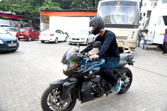 sushant snapped riding a bike 5