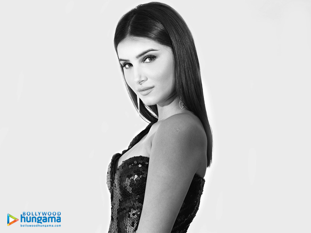 Tara Sutaria Tara Sutaria