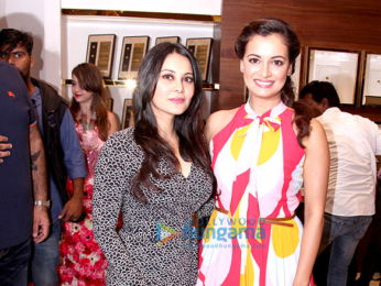 Tiger Shroff, Nimrat Kaur, Sushmita Sen & Preity Zinta at the launch of IBJA Gold store