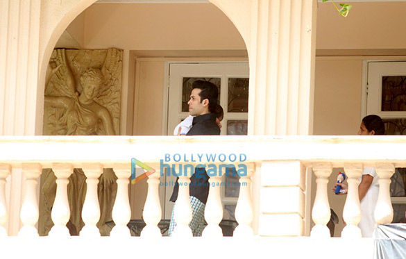 Tusshar Kapoor snapped with his son