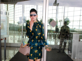 Urvashi Rautela snapped at Mumbai airport
