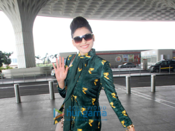 Urvashi Rautela snapped at Mumbai airport
