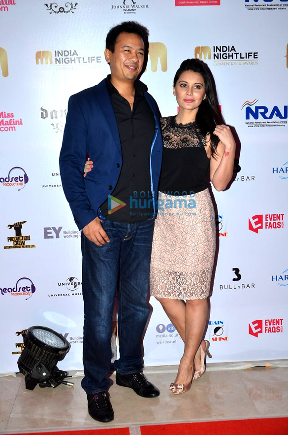 varun dhawan graces india nightlife convention awards 5