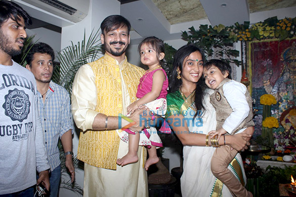 vivek oberois ganpati visarjan ceremony 1