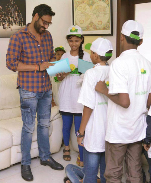 check out ajay devgn celebrates fathers day with kids from smile foundation 4 check out ajay devgn celebrates fathers day with kids from smile foundation 4
