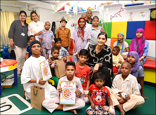 Check out: Sonam Kapoor reads to the children at the Tata Memorial Hospital
