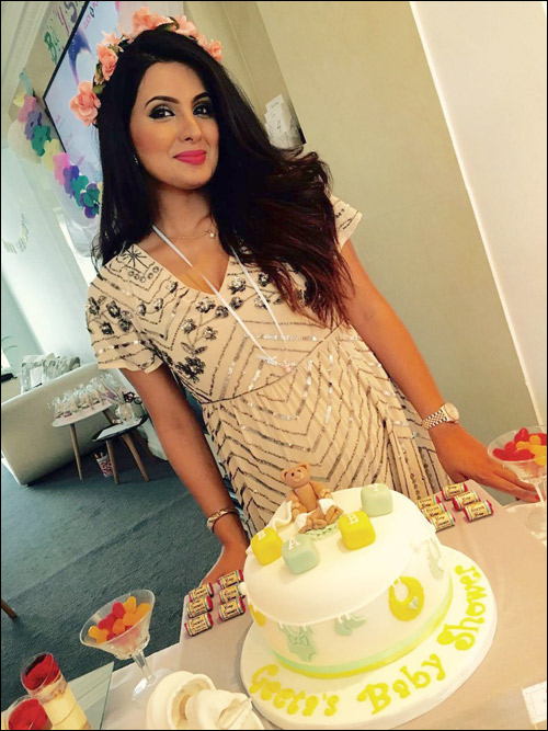 check out geeta basra and her friends have a gala time at her baby shower 2
