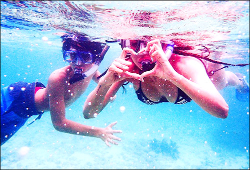 hot pics malaika arora khan goes snorkeling in maldives 3 hot pics malaika arora khan goes snorkeling in maldives 3
