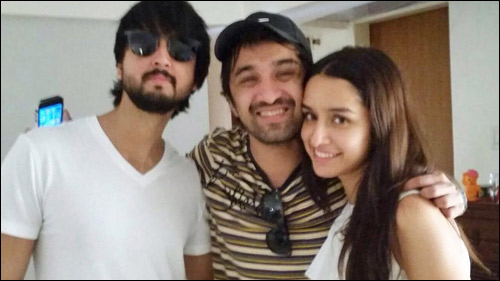 check out bollywood celebrities wish their siblings on raksha bandhan 7