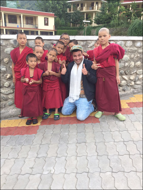 check out varun sharmas encounter with lama kids 4