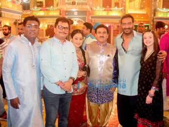 Ajay Devgn celebrates Diwali with the team of Taarak Mehta Ka Ooltah Chashmah