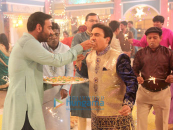 Ajay Devgn celebrates Diwali with the team of Taarak Mehta Ka Ooltah Chashmah