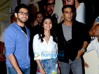 Akshay Kumar & Alia Bhatt grace Women's Defence Academy felicitation