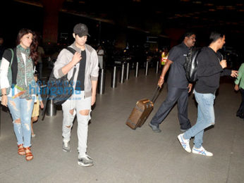 Akshay Kumar and family depart for holidays in Dubai