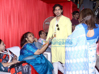 Alia Bhatt and Kajol grace Navratri celebrations in Juhu