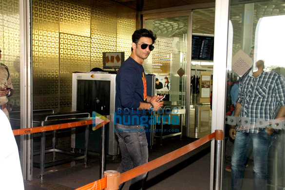 amy jackson sushant singh rajput snapped at the airport 6