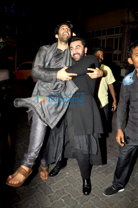 anil sonams diwali bash 11
