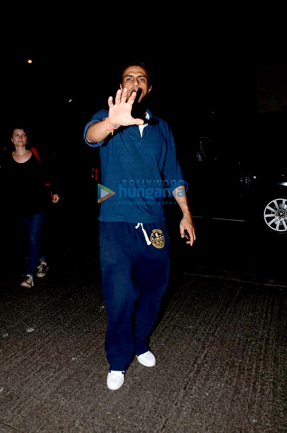 arjun pooja snapped at the korner house 3