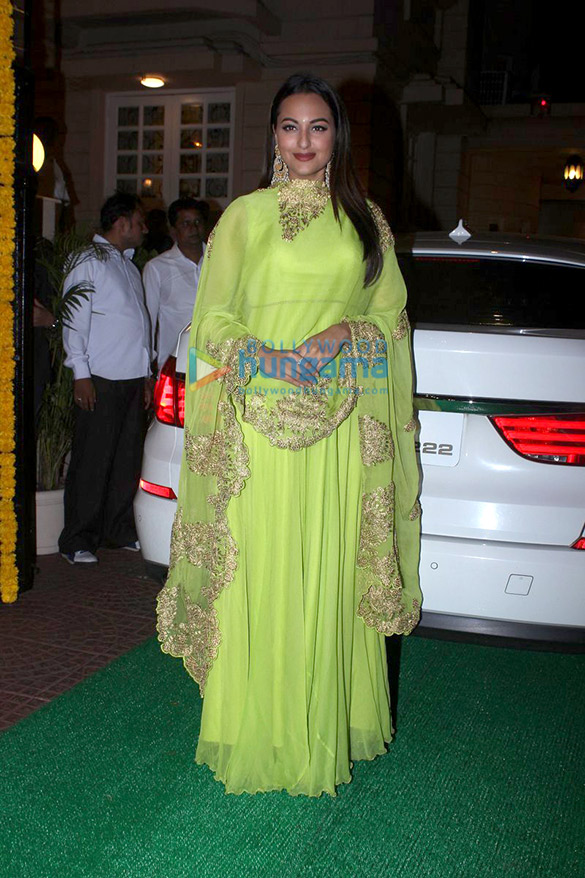 celebs grace ektas diwali bash 5
