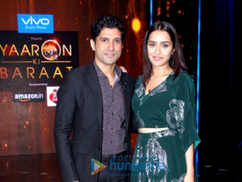 Farhan Akhtar & Shraddha Kapoor on the sets of ‘Yaaron Ki Baraat’
