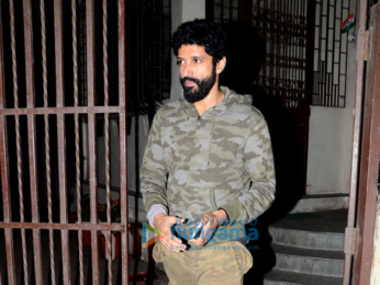 Farhan Akhtar snapped in Bandra after dubbing for Rock On!! 2