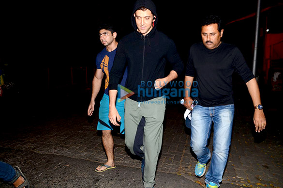 hrithik snapped post jogging in juhu 2
