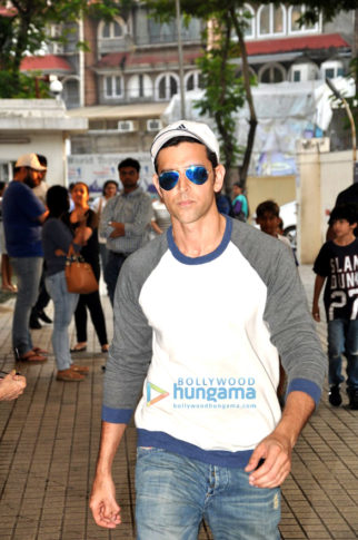Hrithik Roshan snapped with his kids post ‘Inferno’ screening