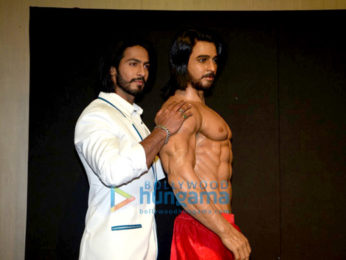 Jackie Shroff unveils Thakur Anoop Singh's wax statue
