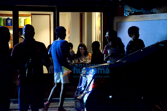 jacqueline sonam snapped post dinner 1