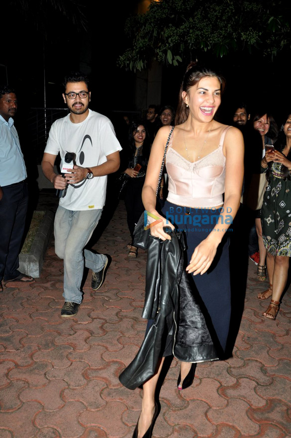 jacqueline snapped post dinner at yuatchaa 4