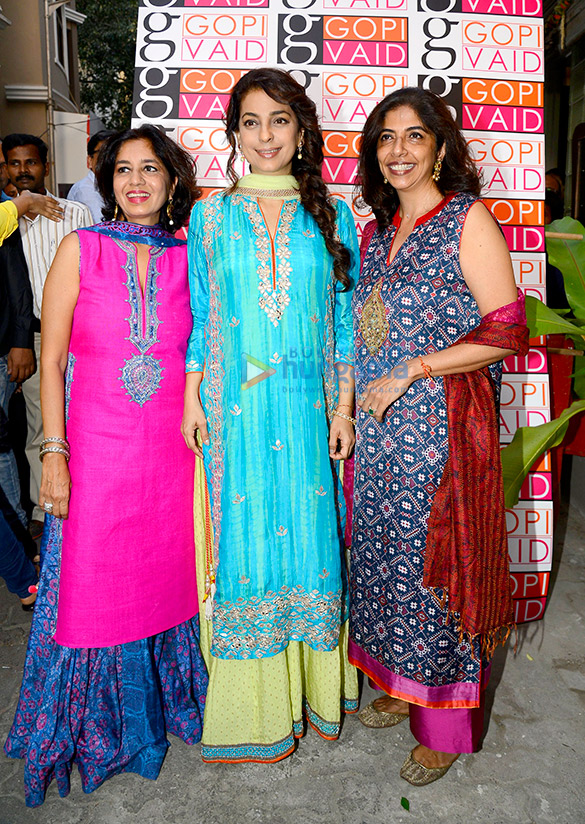 juhi chawla launches gopi vaids first stand alone store 2