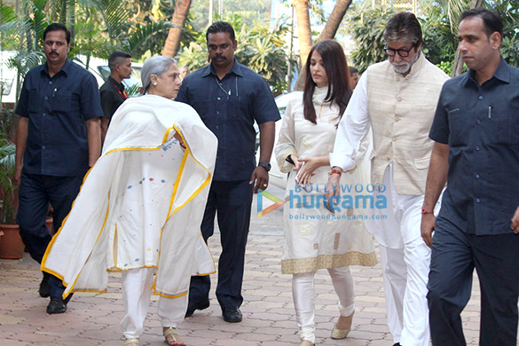Prayer meeting of Shilpa Shetty’s (late) father Surendra Shetty Prayer meeting of Shilpa Shetty’s (late) father Surendra Shetty