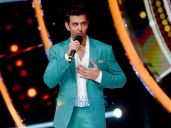 Promotion of 'Kaabil' on the sets of Jhalak Dikhhla Jaa Season 9