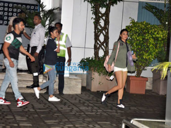 Ranbir Kapoor, Sachin Tendulkar, Alia Bhatt, Varun Dhawan & Jacqueline Fernandez arrive back from Guwahati