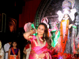 Spotted: Rani Mukerji makes an appearance at Durga Pooja